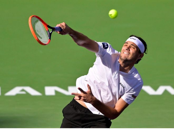 乔治含泪怒 乔治含泪怒